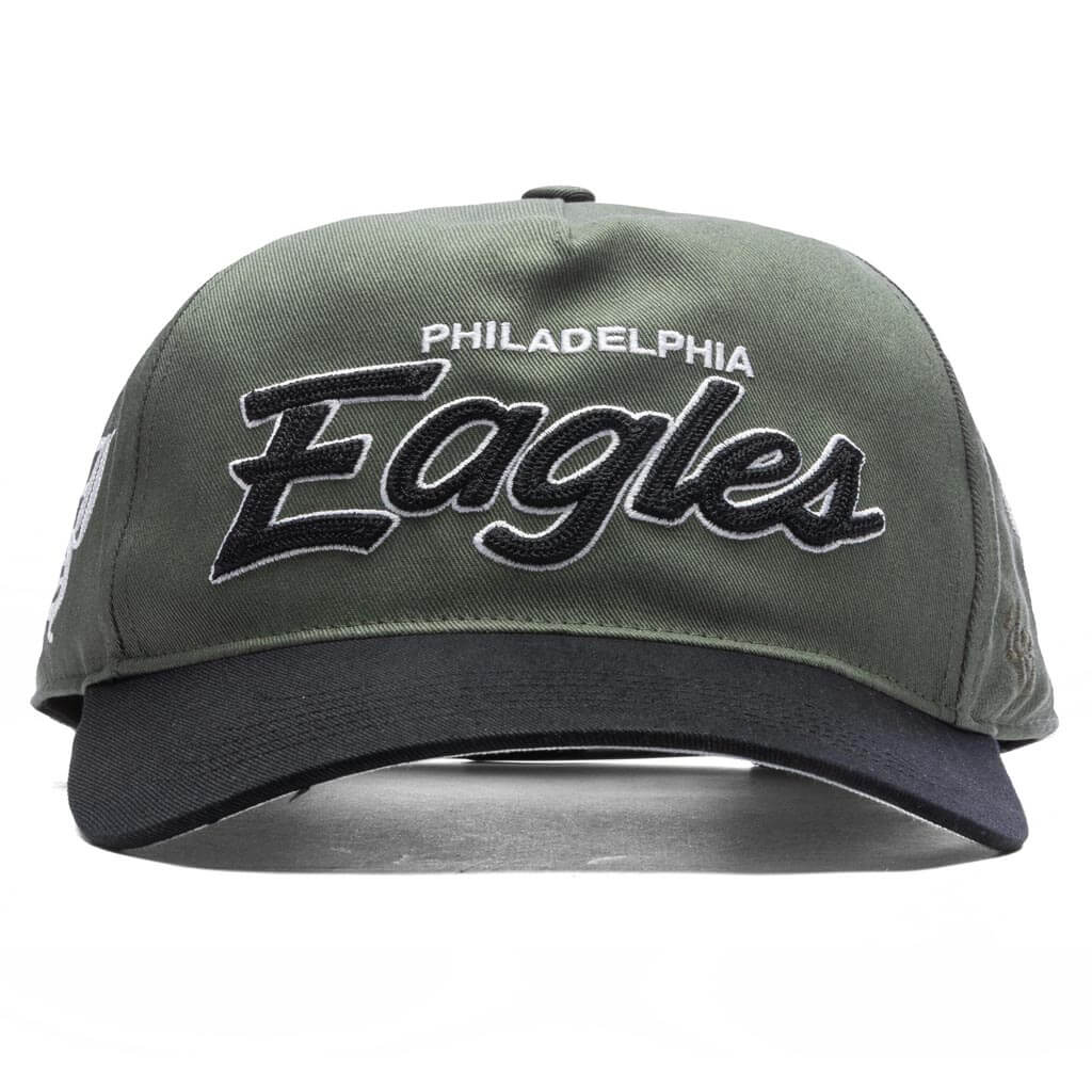 Feature x 47 Brand Chain 47 Hitch RF - Philadelphia Eagles