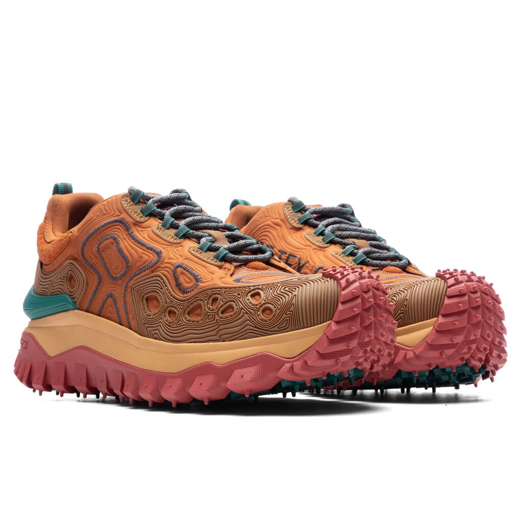 Moncler Genius x Salehe Bembury Trailgrip Grain Sneakers - Orange, , large image number null