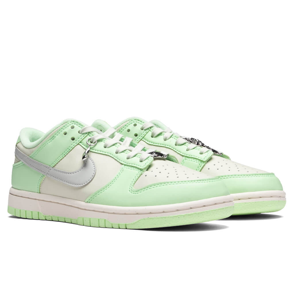 Women's Dunk Low Next Nature - Sea Glass/Light Silver/Vapor Green/Sail (LAUNCH 4/15)